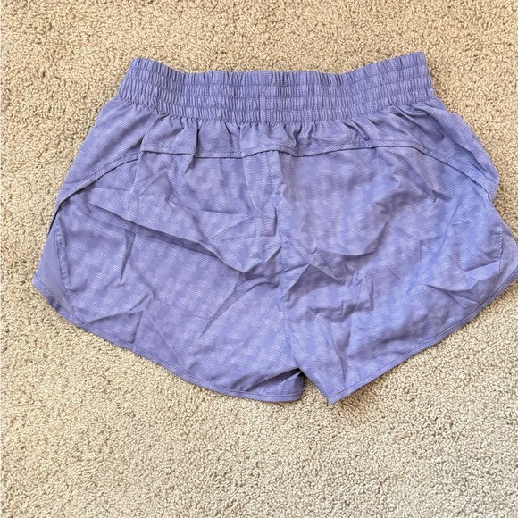 ASICS Flutter Hem Running Shorts- Size Medium - Picture 2 of 3